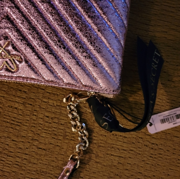 VICTORIAS SECRET NWOT Crossbody - Picture 3 of 3